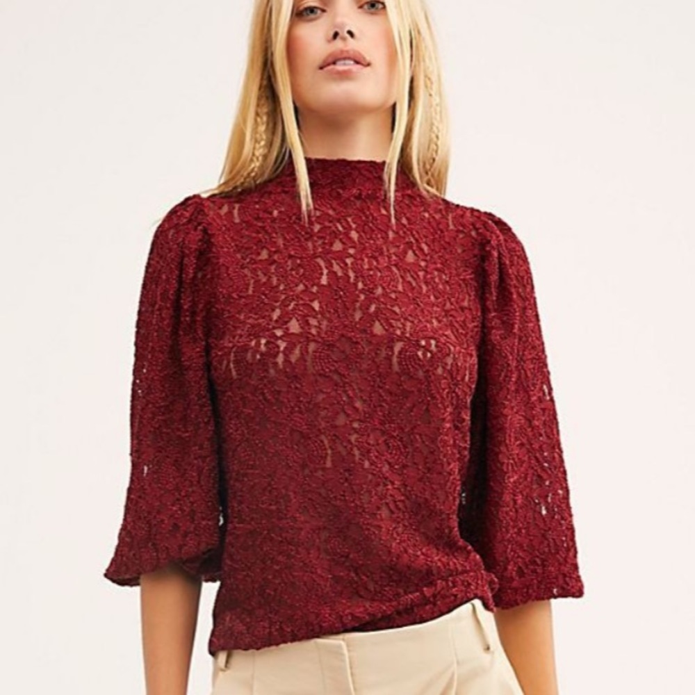 NWOT Free People Sweet Talker Lace Top Z43-2